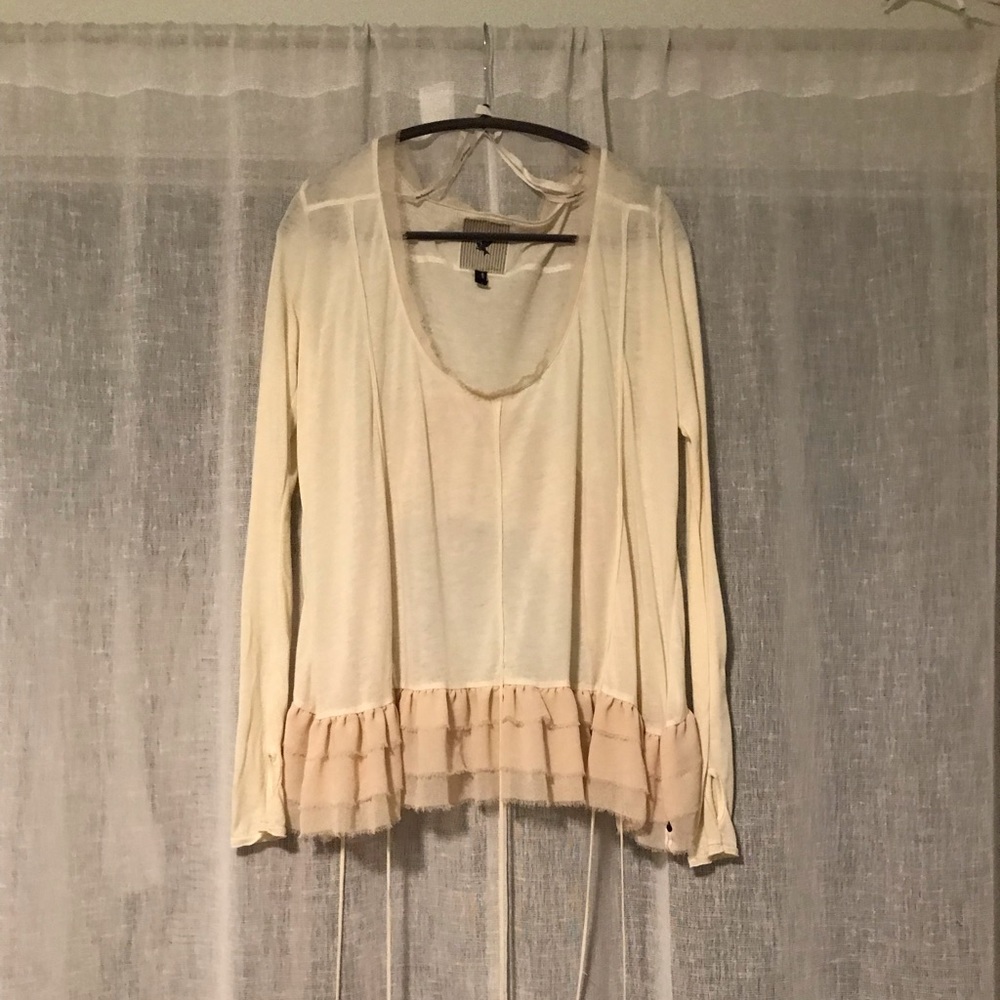 Cream Long sleeve w/Ruffles